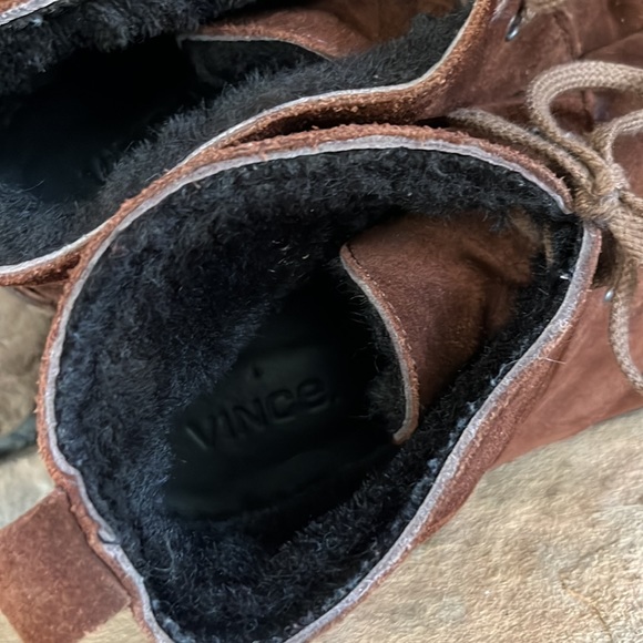 Vince Shearling‎ Lined Chukka Boot / SZ 7.5 - Picture 4 of 7